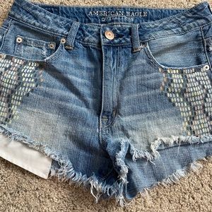 Cute embroidered shorts